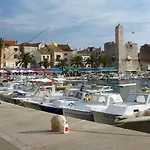 Blue In Blue فندق مبيت وإفطار 3*